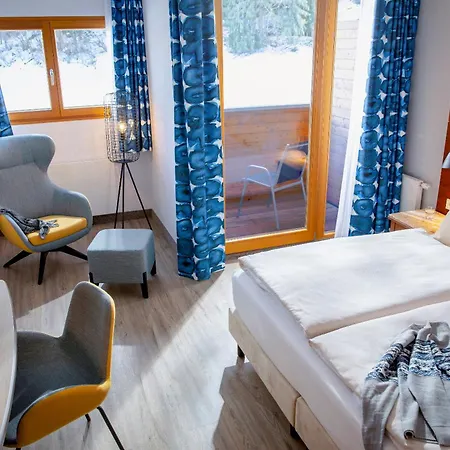 Robinson - Adults Only